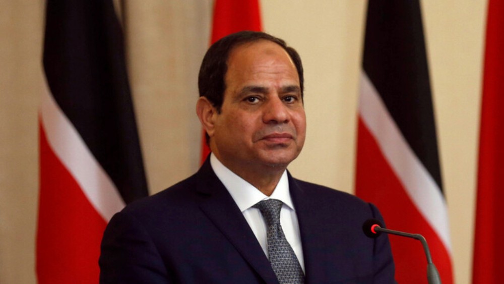 الرئيس المصري يبحث مشروع استراتيجي على البحر المتوسط بحضور قائد القوات البحرية