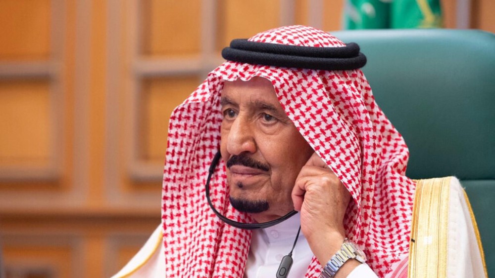 الملك سلمان بن عبد العزيز يأمر بترقية 318 عضوا من أعضاء النيابة العامة